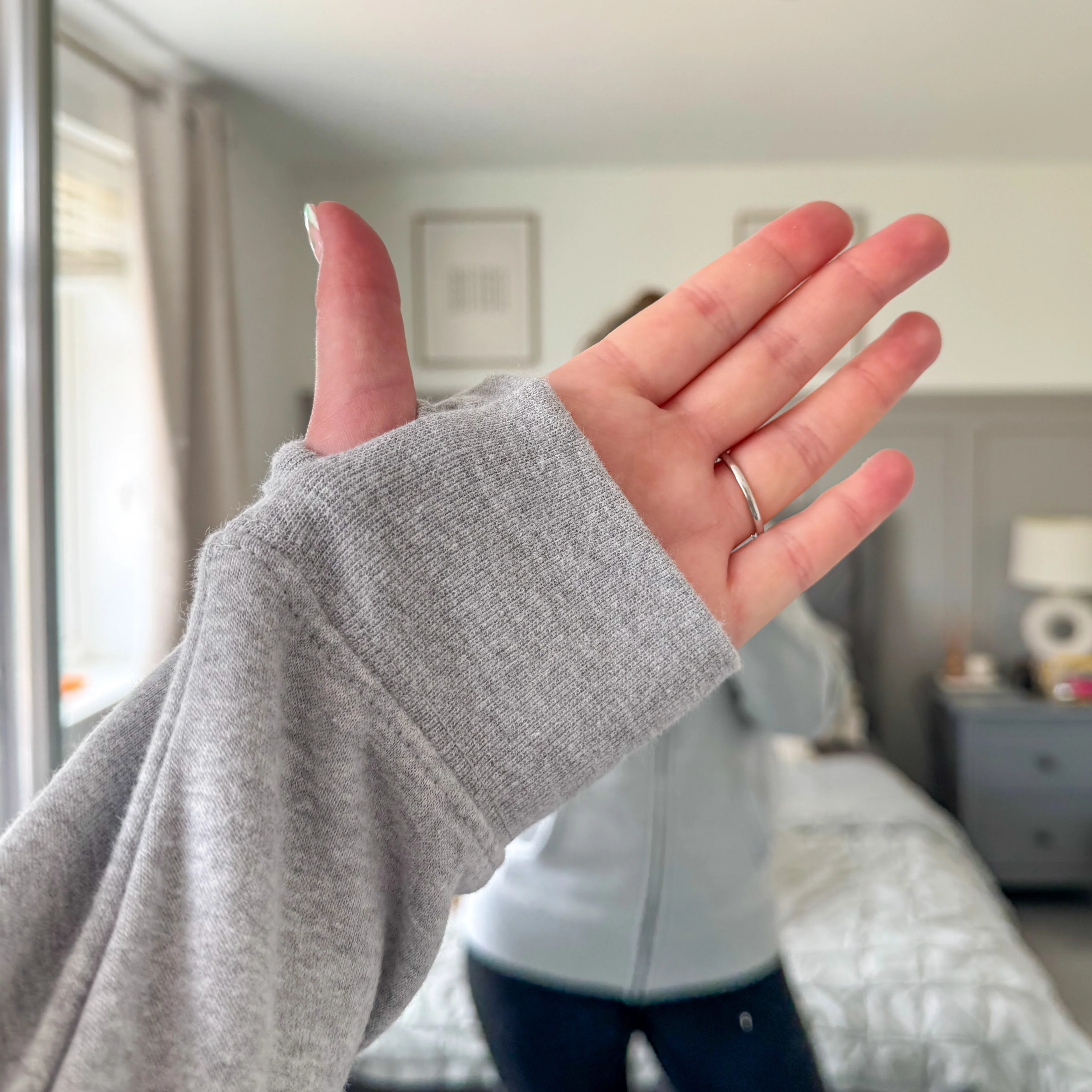 Thumb 4